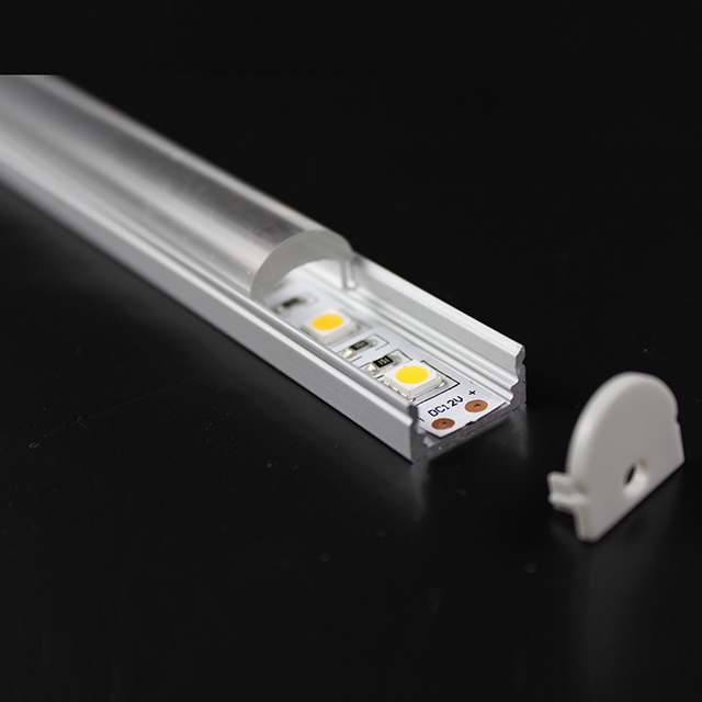 W17.1mm*H13.4mm (largeur intérieure 12.2mm) Profilé en aluminium à LED Angle de faisceau de 60°